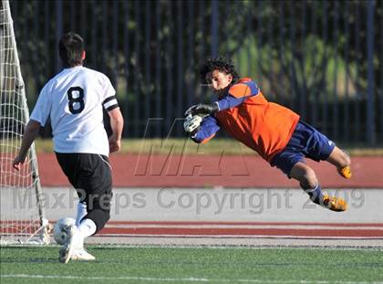 Thumbnail 2 in Poteet vs. W. Mesquite (Class 4A, Region II semifinals) photogallery.