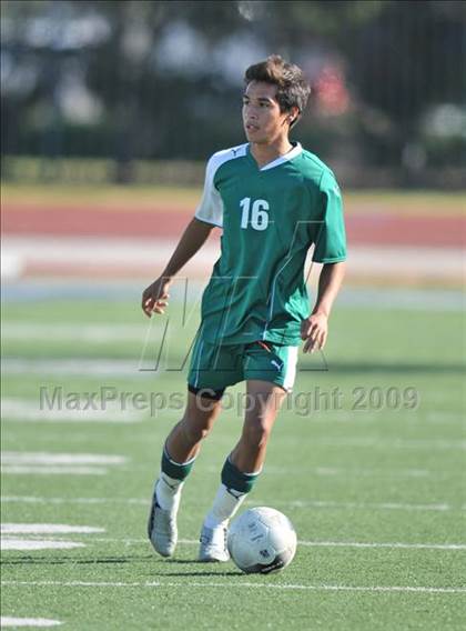Thumbnail 1 in Poteet vs. W. Mesquite (Class 4A, Region II semifinals) photogallery.