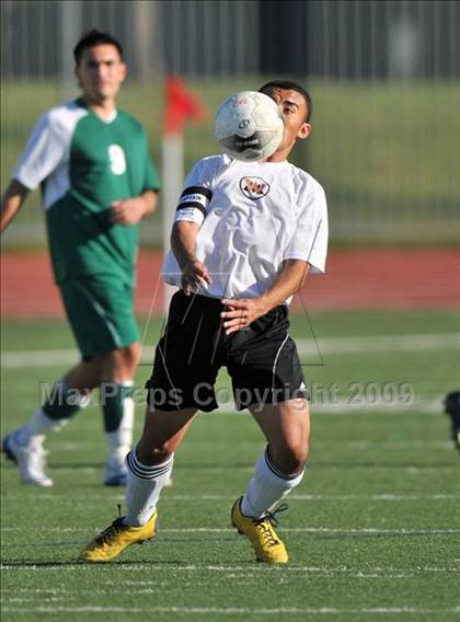 Thumbnail 3 in Poteet vs. W. Mesquite (Class 4A, Region II semifinals) photogallery.