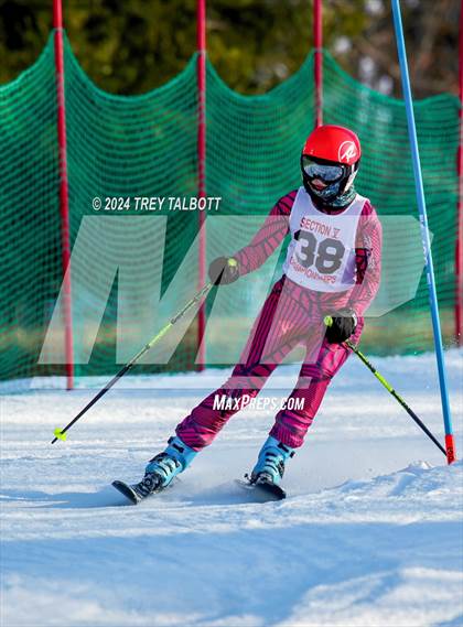 Thumbnail 1 in NYSPHSAA Section V Class A & B Slalom Final (Second Run) photogallery.