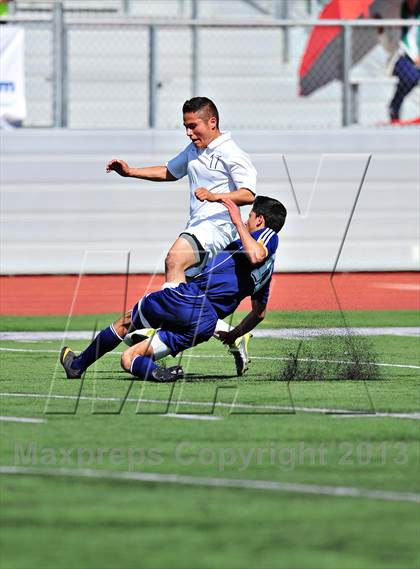 Thumbnail 1 in Lennox Academy vs. Nuview Bridge (CIF SS D7 Final) photogallery.