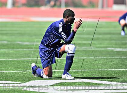 Thumbnail 2 in Lennox Academy vs. Nuview Bridge (CIF SS D7 Final) photogallery.