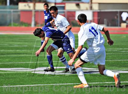 Thumbnail 3 in Lennox Academy vs. Nuview Bridge (CIF SS D7 Final) photogallery.