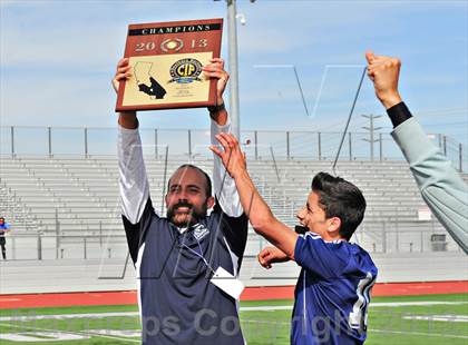 Thumbnail 3 in Lennox Academy vs. Nuview Bridge (CIF SS D7 Final) photogallery.