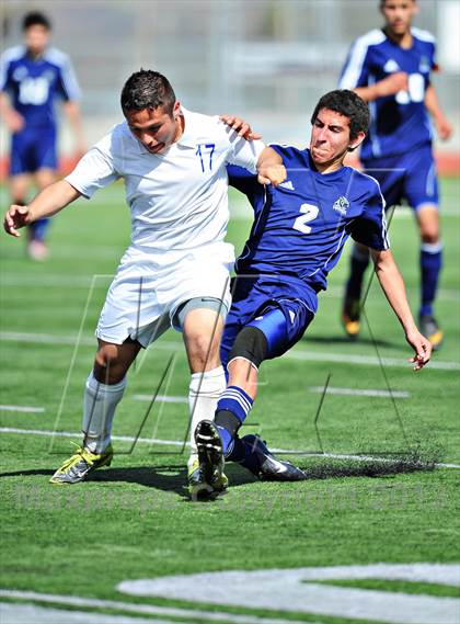 Thumbnail 2 in Lennox Academy vs. Nuview Bridge (CIF SS D7 Final) photogallery.