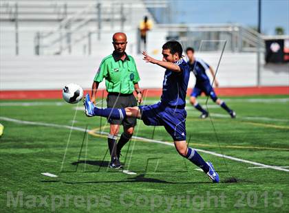 Thumbnail 2 in Lennox Academy vs. Nuview Bridge (CIF SS D7 Final) photogallery.