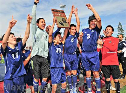 Thumbnail 1 in Lennox Academy vs. Nuview Bridge (CIF SS D7 Final) photogallery.
