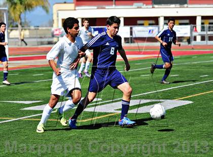 Thumbnail 1 in Lennox Academy vs. Nuview Bridge (CIF SS D7 Final) photogallery.