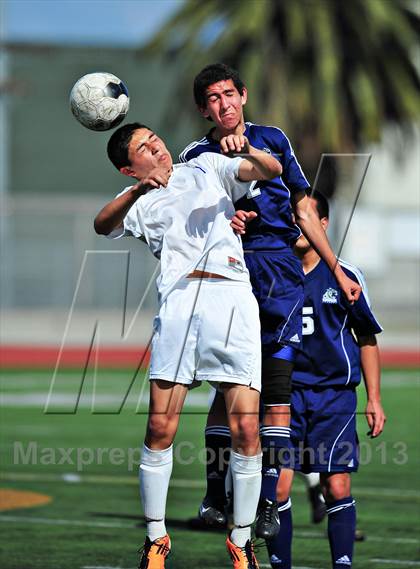 Thumbnail 3 in Lennox Academy vs. Nuview Bridge (CIF SS D7 Final) photogallery.