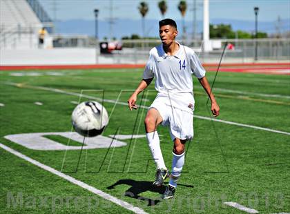 Thumbnail 3 in Lennox Academy vs. Nuview Bridge (CIF SS D7 Final) photogallery.