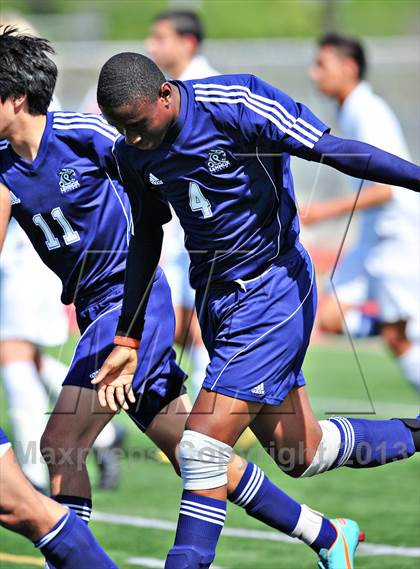 Thumbnail 1 in Lennox Academy vs. Nuview Bridge (CIF SS D7 Final) photogallery.