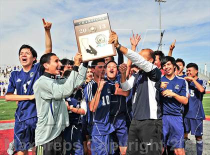 Thumbnail 3 in Lennox Academy vs. Nuview Bridge (CIF SS D7 Final) photogallery.