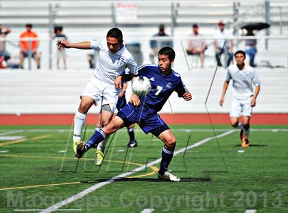 Thumbnail 3 in Lennox Academy vs. Nuview Bridge (CIF SS D7 Final) photogallery.