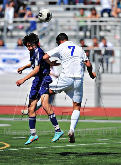 Thumbnail 3 in Lennox Academy vs. Nuview Bridge (CIF SS D7 Final) photogallery.
