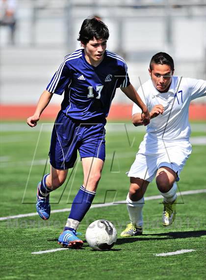 Thumbnail 1 in Lennox Academy vs. Nuview Bridge (CIF SS D7 Final) photogallery.