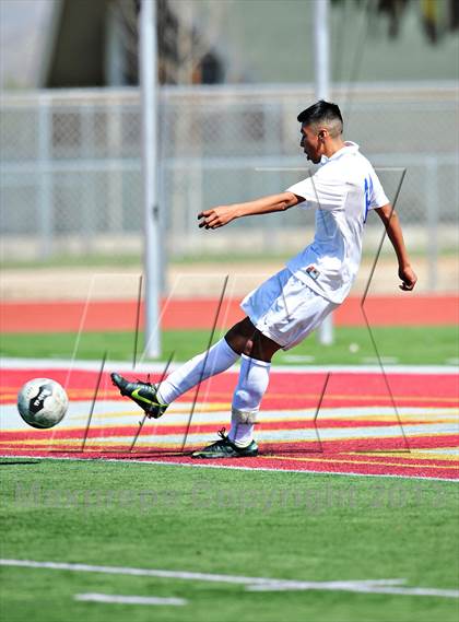 Thumbnail 1 in Lennox Academy vs. Nuview Bridge (CIF SS D7 Final) photogallery.
