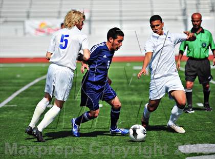 Thumbnail 2 in Lennox Academy vs. Nuview Bridge (CIF SS D7 Final) photogallery.