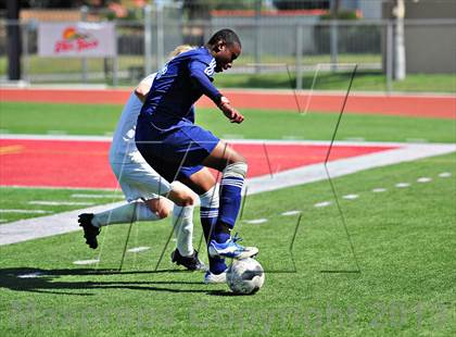Thumbnail 2 in Lennox Academy vs. Nuview Bridge (CIF SS D7 Final) photogallery.