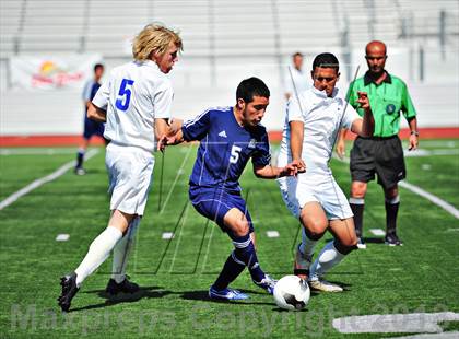 Thumbnail 3 in Lennox Academy vs. Nuview Bridge (CIF SS D7 Final) photogallery.