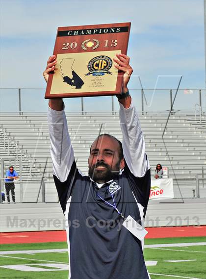 Thumbnail 2 in Lennox Academy vs. Nuview Bridge (CIF SS D7 Final) photogallery.