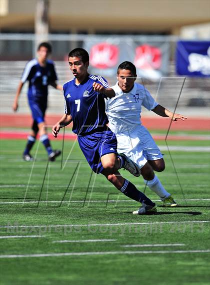 Thumbnail 1 in Lennox Academy vs. Nuview Bridge (CIF SS D7 Final) photogallery.
