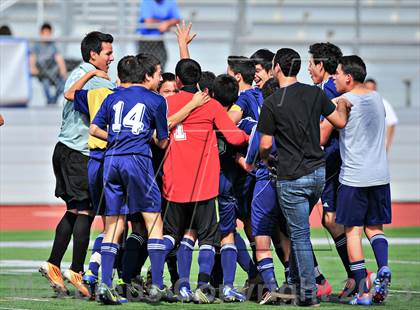 Thumbnail 3 in Lennox Academy vs. Nuview Bridge (CIF SS D7 Final) photogallery.