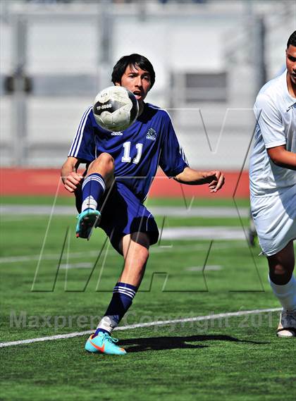 Thumbnail 2 in Lennox Academy vs. Nuview Bridge (CIF SS D7 Final) photogallery.