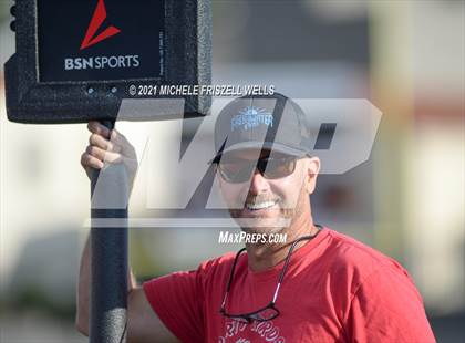 Thumbnail 3 in Granite Hills vs La Jolla photogallery.