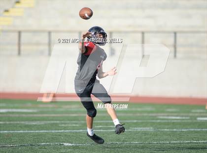 Thumbnail 3 in Granite Hills vs La Jolla photogallery.