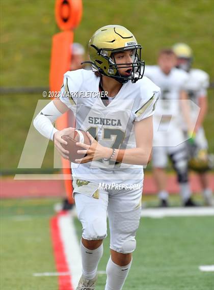 Thumbnail 1 in JV: Seneca @ Cherokee photogallery.