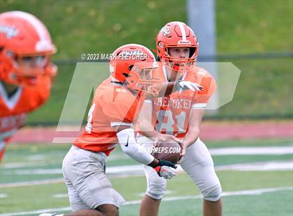 Thumbnail 1 in JV: Seneca @ Cherokee photogallery.