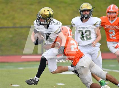 Thumbnail 2 in JV: Seneca @ Cherokee photogallery.