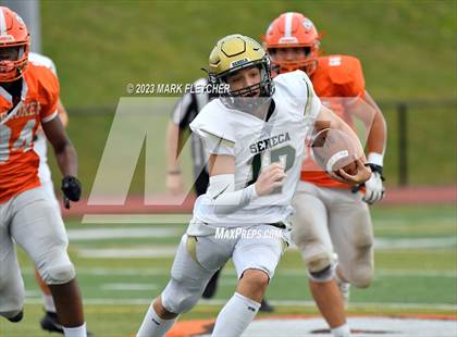 Thumbnail 1 in JV: Seneca @ Cherokee photogallery.