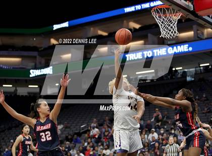 Thumbnail 2 in La Salle @ Oakland Tech (CIF State D3 Final) photogallery.