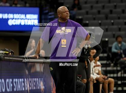 Thumbnail 1 in La Salle @ Oakland Tech (CIF State D3 Final) photogallery.