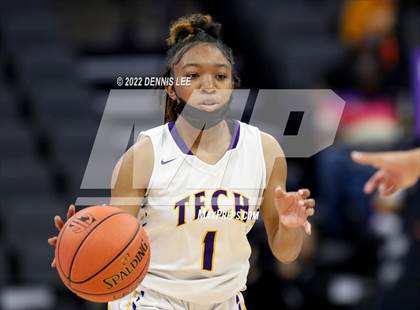 Thumbnail 1 in La Salle @ Oakland Tech (CIF State D3 Final) photogallery.
