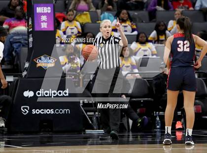Thumbnail 2 in La Salle @ Oakland Tech (CIF State D3 Final) photogallery.