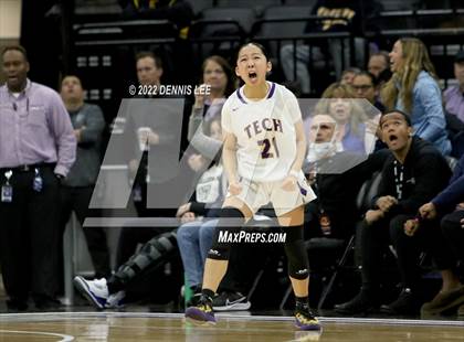 Thumbnail 2 in La Salle @ Oakland Tech (CIF State D3 Final) photogallery.