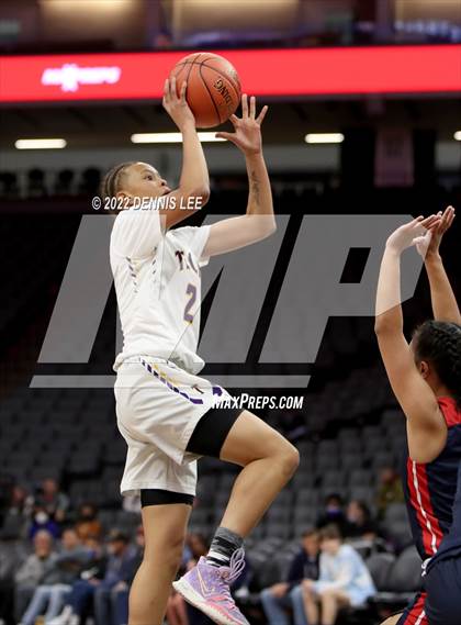 Thumbnail 2 in La Salle @ Oakland Tech (CIF State D3 Final) photogallery.