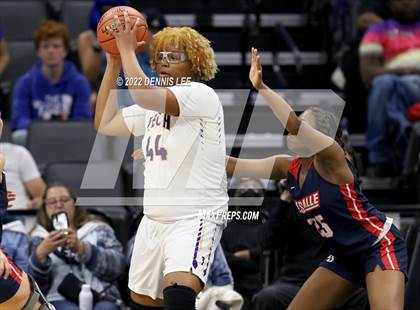 Thumbnail 3 in La Salle @ Oakland Tech (CIF State D3 Final) photogallery.