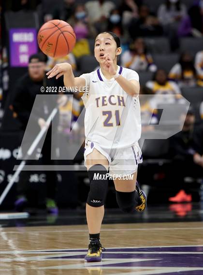 Thumbnail 3 in La Salle @ Oakland Tech (CIF State D3 Final) photogallery.