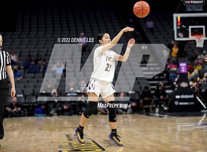 Thumbnail 2 in La Salle @ Oakland Tech (CIF State D3 Final) photogallery.