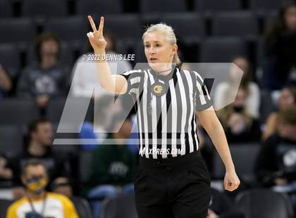 Thumbnail 3 in La Salle @ Oakland Tech (CIF State D3 Final) photogallery.