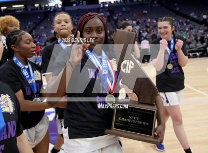Thumbnail 3 in La Salle @ Oakland Tech (CIF State D3 Final) photogallery.