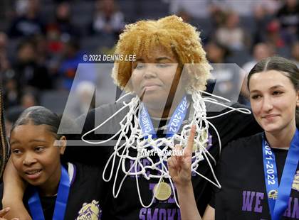 Thumbnail 2 in La Salle @ Oakland Tech (CIF State D3 Final) photogallery.
