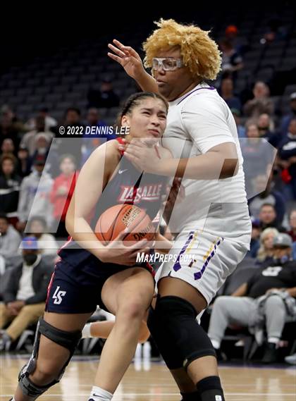Thumbnail 2 in La Salle @ Oakland Tech (CIF State D3 Final) photogallery.