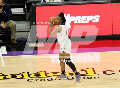 Thumbnail 3 in La Salle @ Oakland Tech (CIF State D3 Final) photogallery.