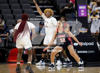 Thumbnail 2 in La Salle @ Oakland Tech (CIF State D3 Final) photogallery.