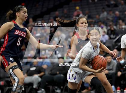 Thumbnail 3 in La Salle @ Oakland Tech (CIF State D3 Final) photogallery.