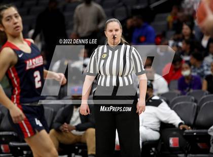 Thumbnail 3 in La Salle @ Oakland Tech (CIF State D3 Final) photogallery.